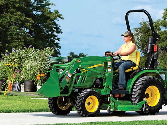 John Deere 2025R Package