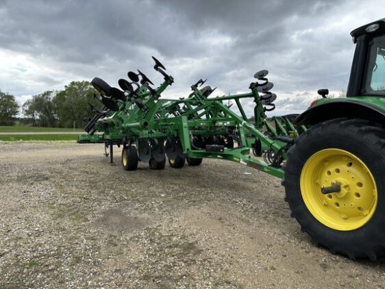 2015 John Deere 2730 - Image 3