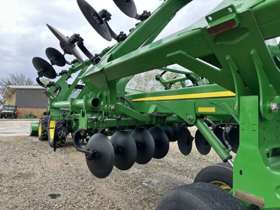 2015 John Deere 2730 - Image 15