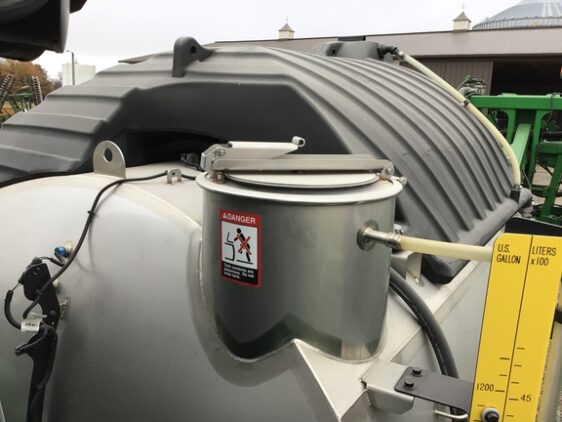 2021 John Deere R4044 - Image 35