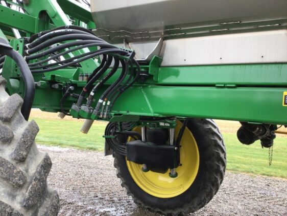 2021 John Deere R4044 - Image 18
