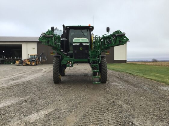 2021 John Deere R4044 - Image 8