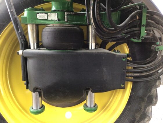 2021 John Deere R4044 - Image 22