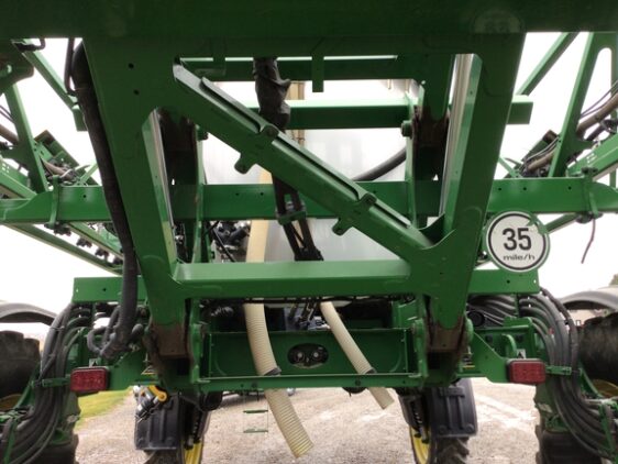 2021 John Deere R4044 - Image 30