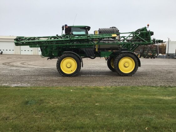 2021 John Deere R4044 - Image 2