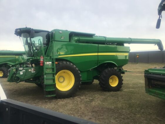 2022 John Deere S780