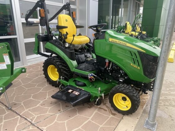 2021 John Deere 1025R - Image 4
