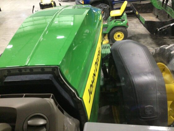 2022 John Deere 8R 370 - Image 8