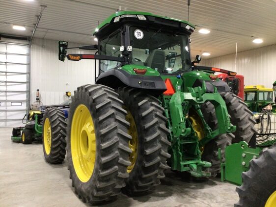 2022 John Deere 8R 370 - Image 17