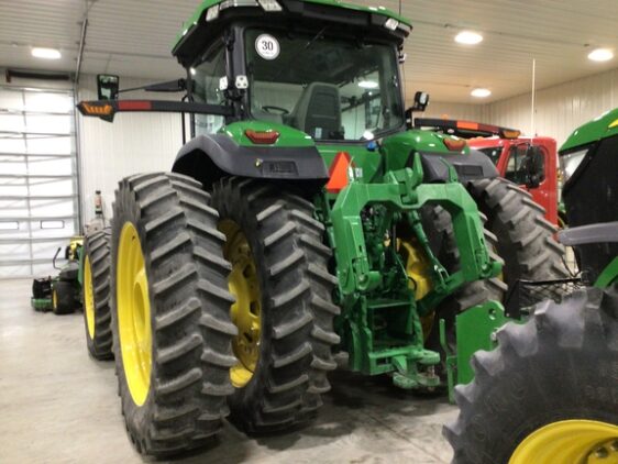 2022 John Deere 8R 370 - Image 18