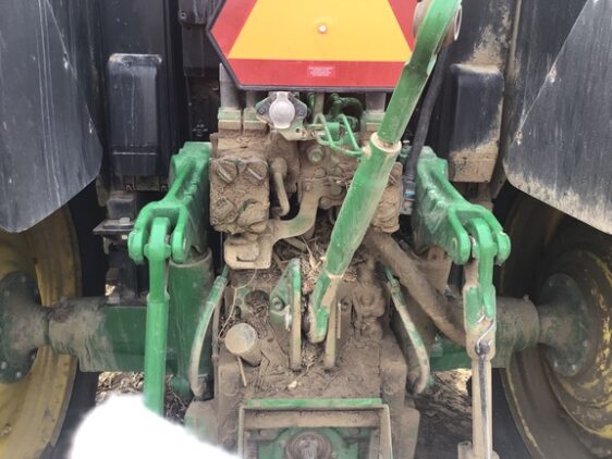 2019 John Deere 6145M - Image 15