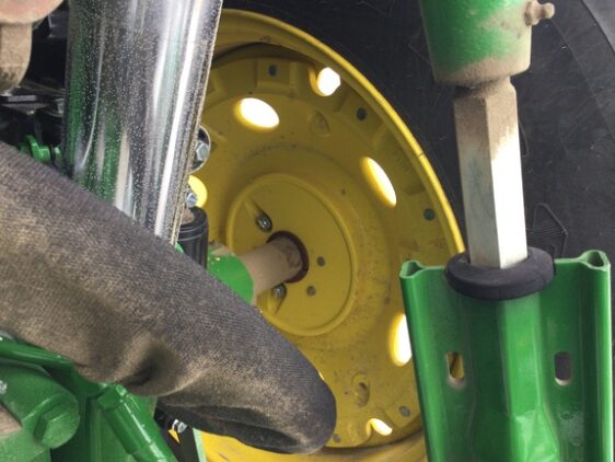 2023 John Deere 6155M - Image 15