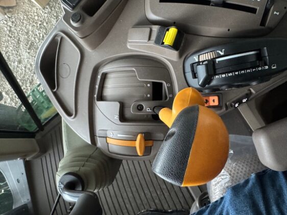 2023 John Deere 6155M - Image 13