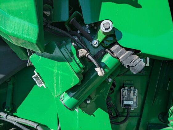 2021 John Deere S780 - Image 26