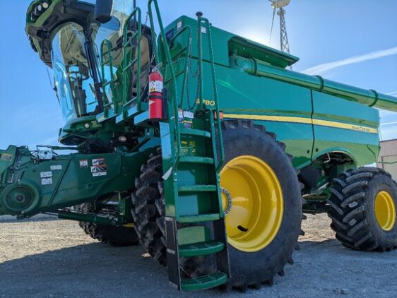 2021 John Deere S780