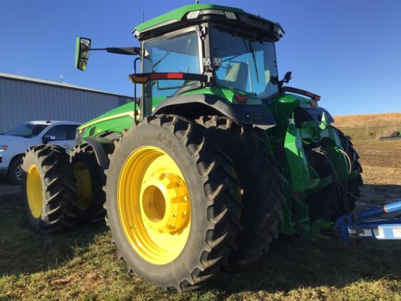 2022 John Deere 8R 410 - Image 5