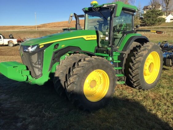 2022 John Deere 8R 410 - Image 4