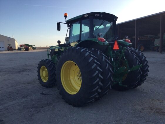 2023 John Deere 6155M - Image 3
