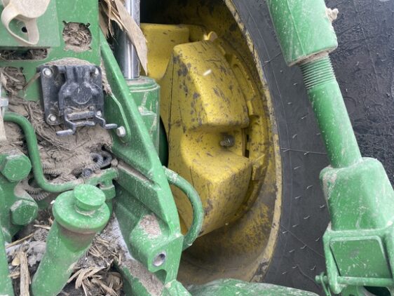 2023 John Deere 8R 410 - Image 12
