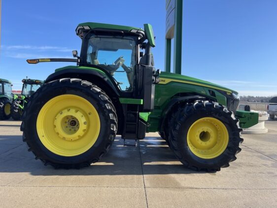 2023 John Deere 8R 410 - Image 3