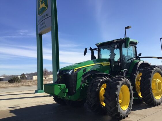 2023 John Deere 8R 410 - Image 14
