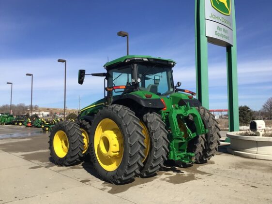 2023 John Deere 8R 410 - Image 5