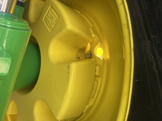 2023 John Deere 8R 410 - Image 17
