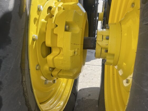 2023 John Deere 8R 410 - Image 19