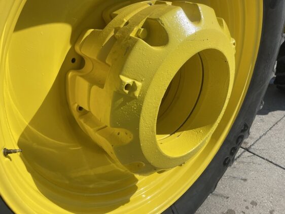 2023 John Deere 8R 410 - Image 16