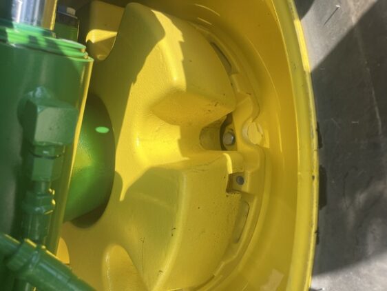 2023 John Deere 8R 410 - Image 20