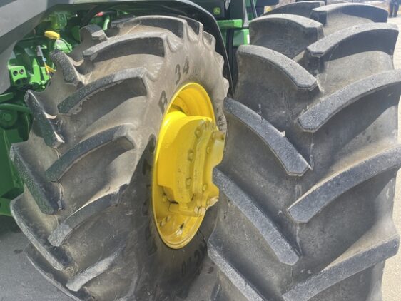 2023 John Deere 8R 410 - Image 24