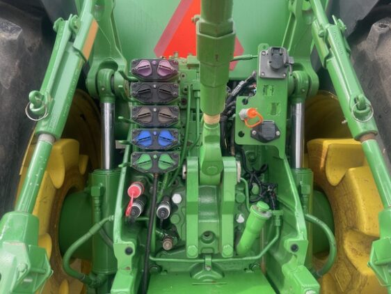 2016 John Deere 8345R - Image 10