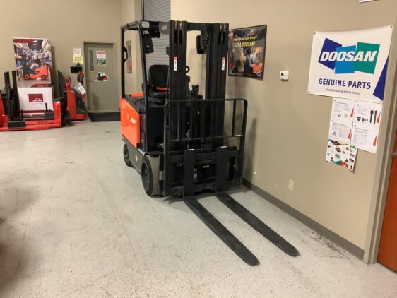 2021 Doosan BC32S-7 - Image 2