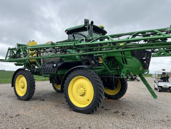 2016 John Deere R4038 - Image 10