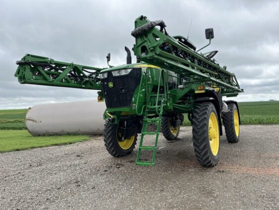 2016 John Deere R4038 - Image 3