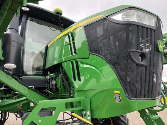 2016 John Deere R4038 - Image 14