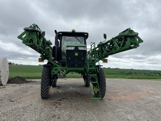 2016 John Deere R4038 - Image 16