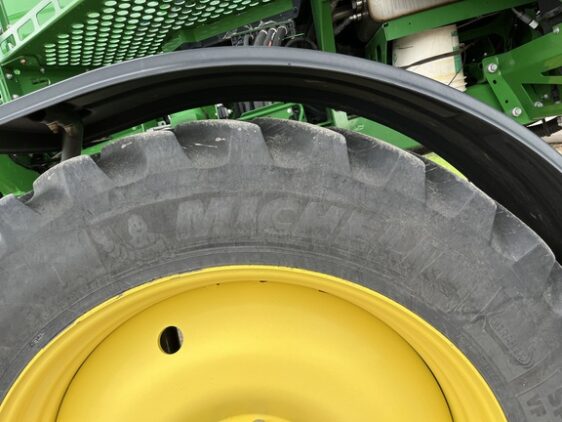 2016 John Deere R4038 - Image 24