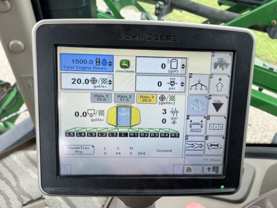 2016 John Deere R4038 - Image 31