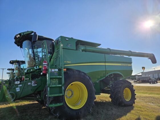 2022 John Deere S780 - Image 2