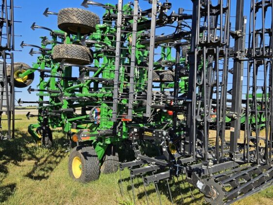 2024 John Deere 2230fh - Image 11