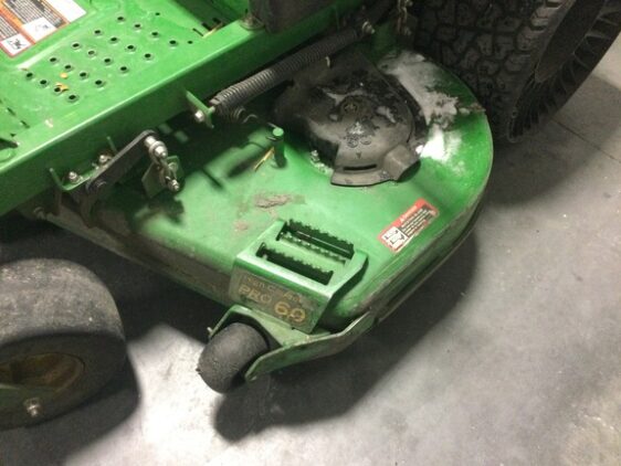 2021 John Deere Z740R - Image 8