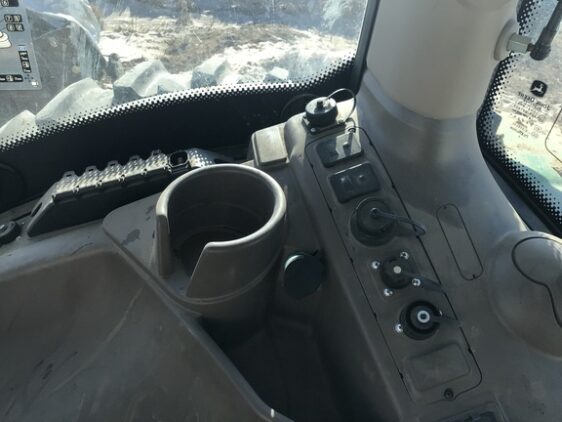 2023 John Deere 6R 155 - Image 7
