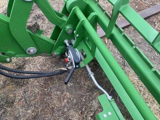 2024 John Deere 6R 215 - Image 10