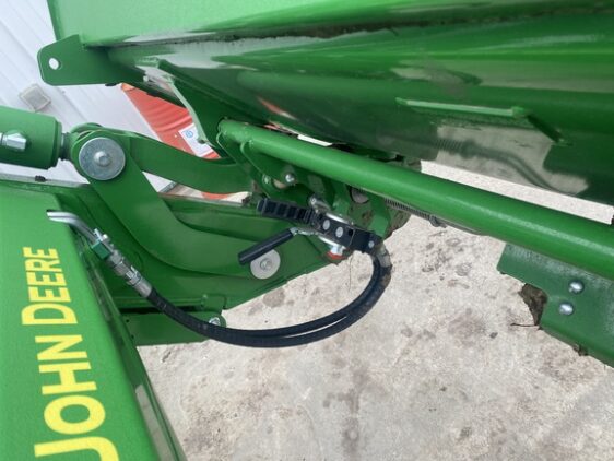 2024 John Deere 6R 215 - Image 5
