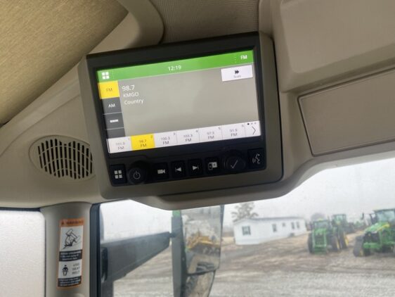 2024 John Deere 6R 215 - Image 13