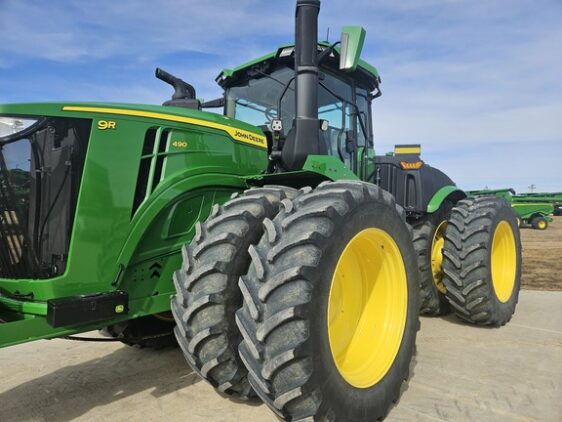 2024 John Deere 9R 490 - Image 2