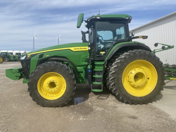 2023 John Deere 8R 410 - Image 2