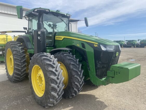 2023 John Deere 8R 410 - Image 3