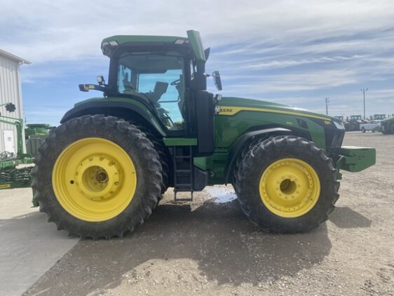 2023 John Deere 8R 410 - Image 7